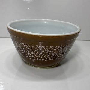Pyrex 401 - Woodland Brown, 750 ml Mixing Bowl, Vintage